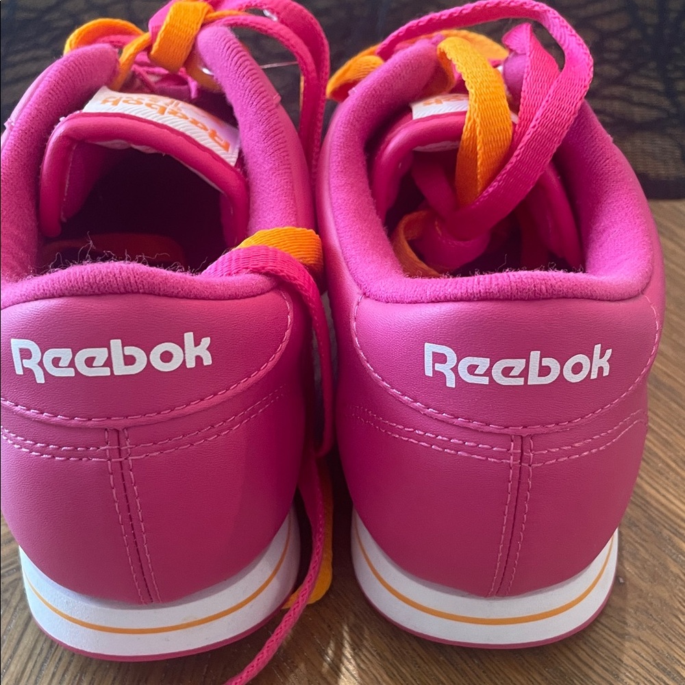 Reebok Sneakers in Pink with Orange Laces, Vintage Style, Aerobics - Picture 6 of 7